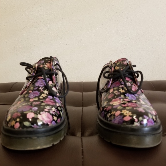 🤩Floral 💐Candie's girl kids shoe🤩 - Picture 2 of 8